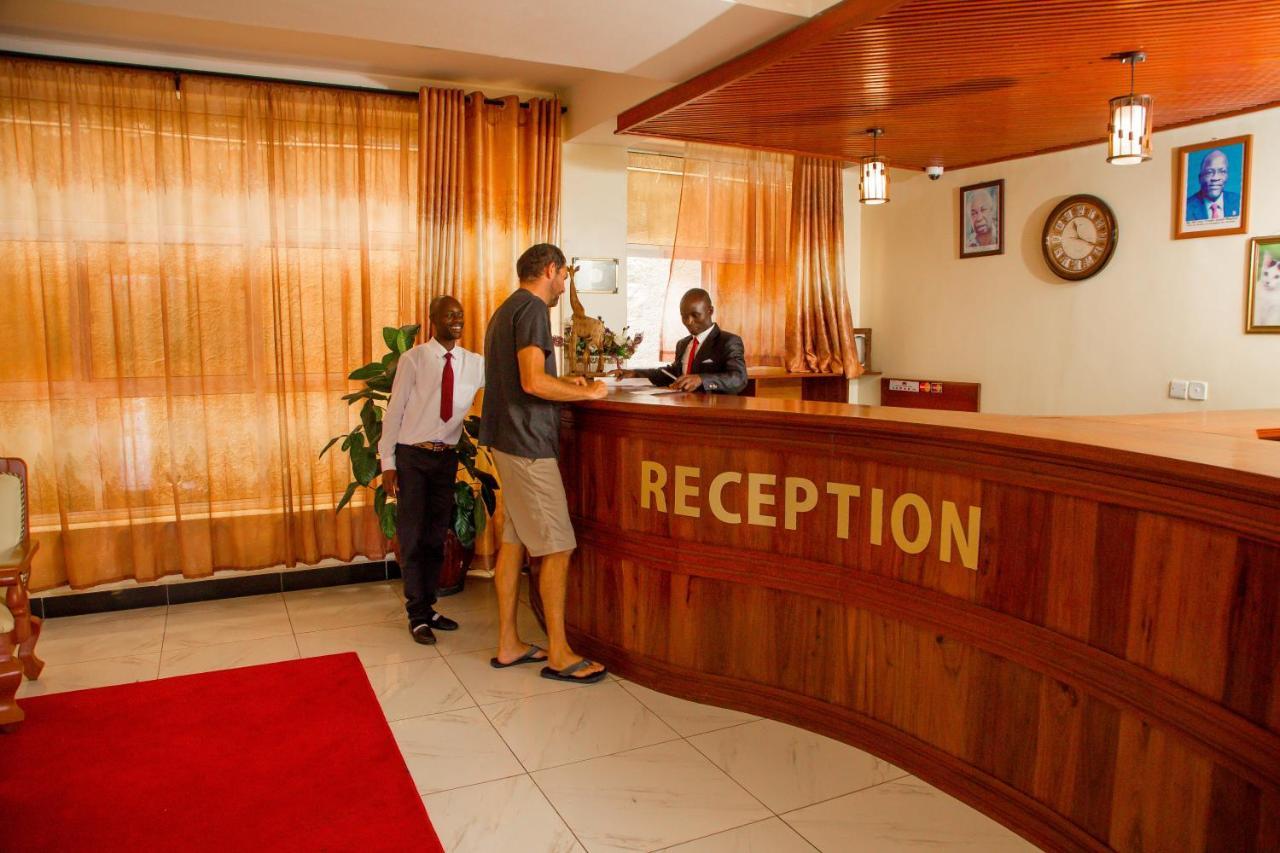 A1 Hotel And Resort Аруша Екстериор снимка