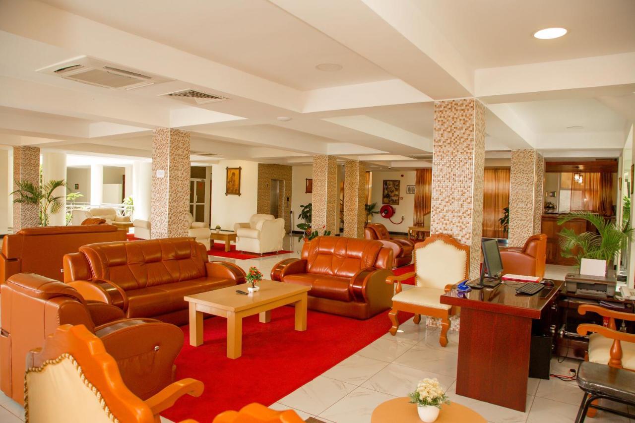 A1 Hotel And Resort Аруша Екстериор снимка