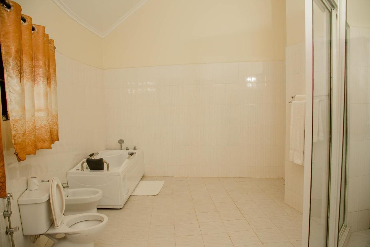 A1 Hotel And Resort Аруша Екстериор снимка