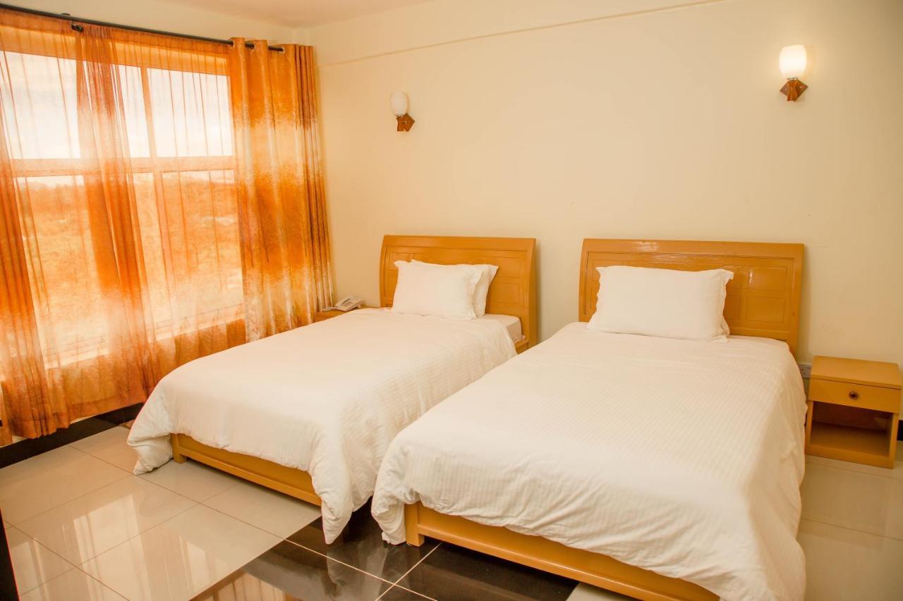 A1 Hotel And Resort Аруша Екстериор снимка